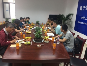 昆明市轨道首期工程严家山车辆段盖下部分景观绿化顺利通过竣工验收